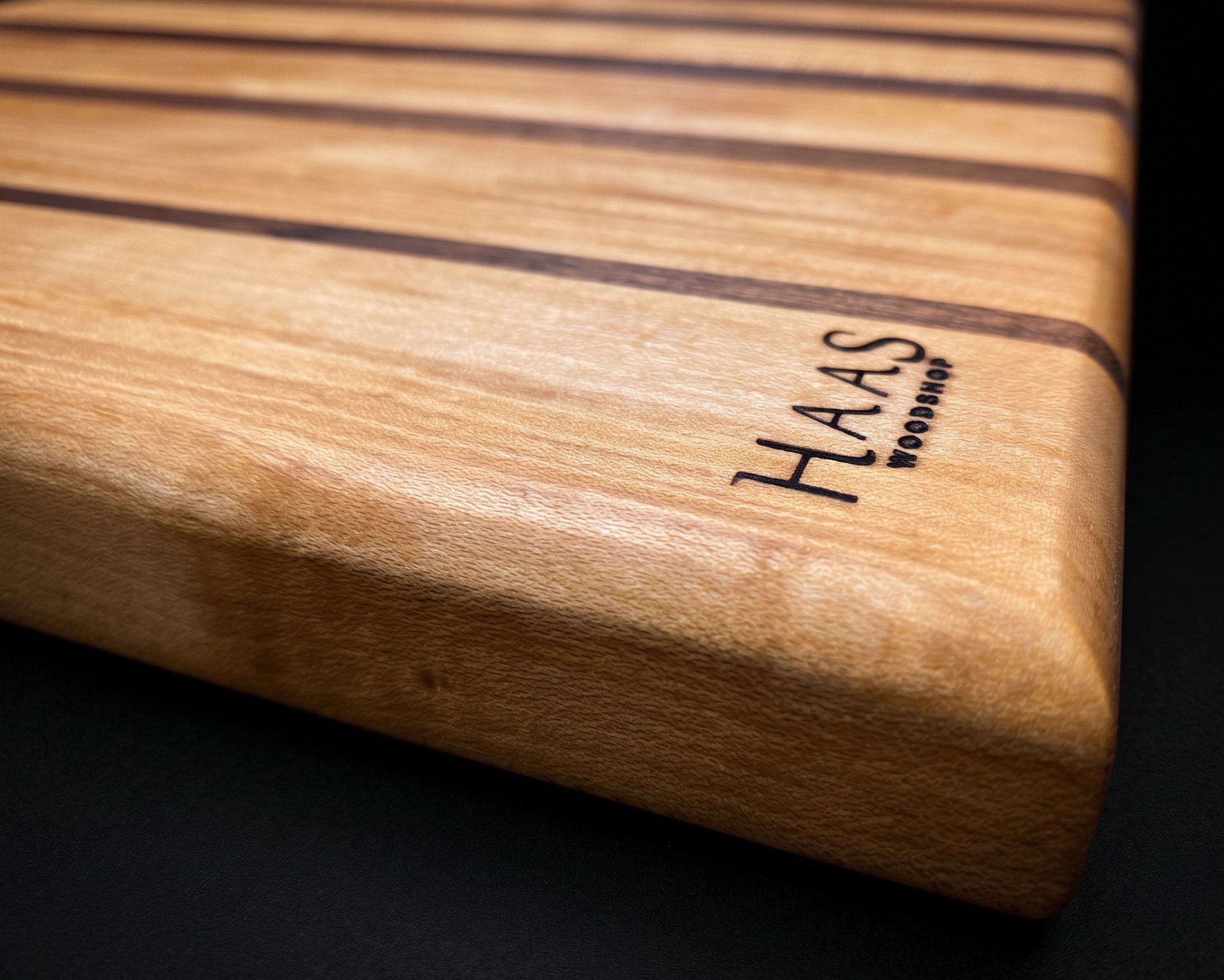 Cherry and walnut cutting board corner detail